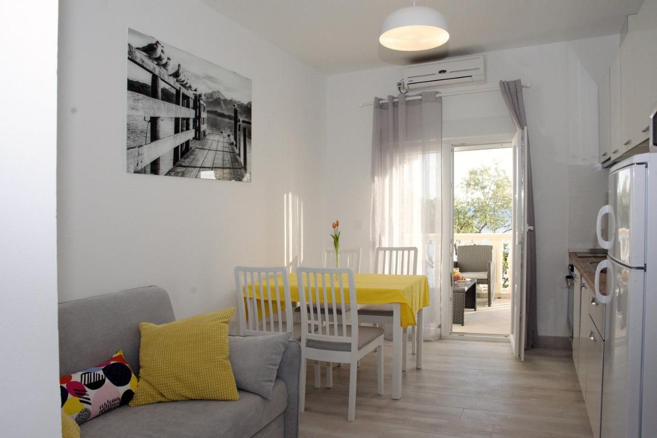 Apartments By The Sea Kozino, Zadar - 5803 Kültér fotó